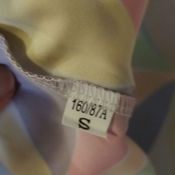 Colorful small new dress  - Picture 10 of 12